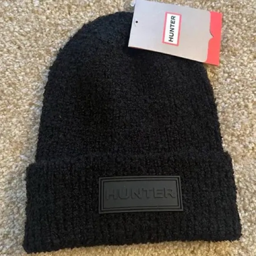Hunter Beanie Hat Black Tag BNIB